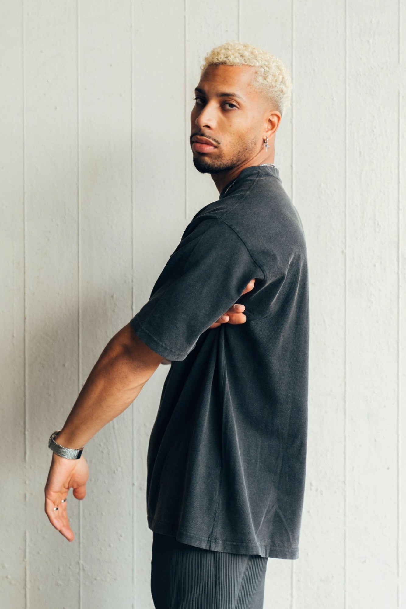 #color_Shirt-Vintage-Black