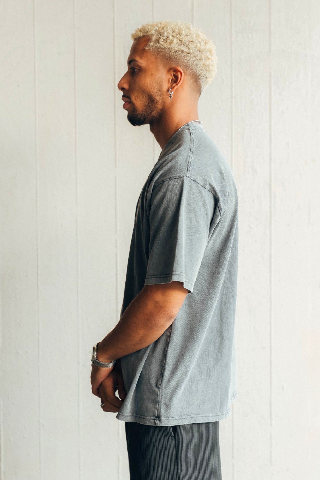 #color_Shirt-Vintage-Grey