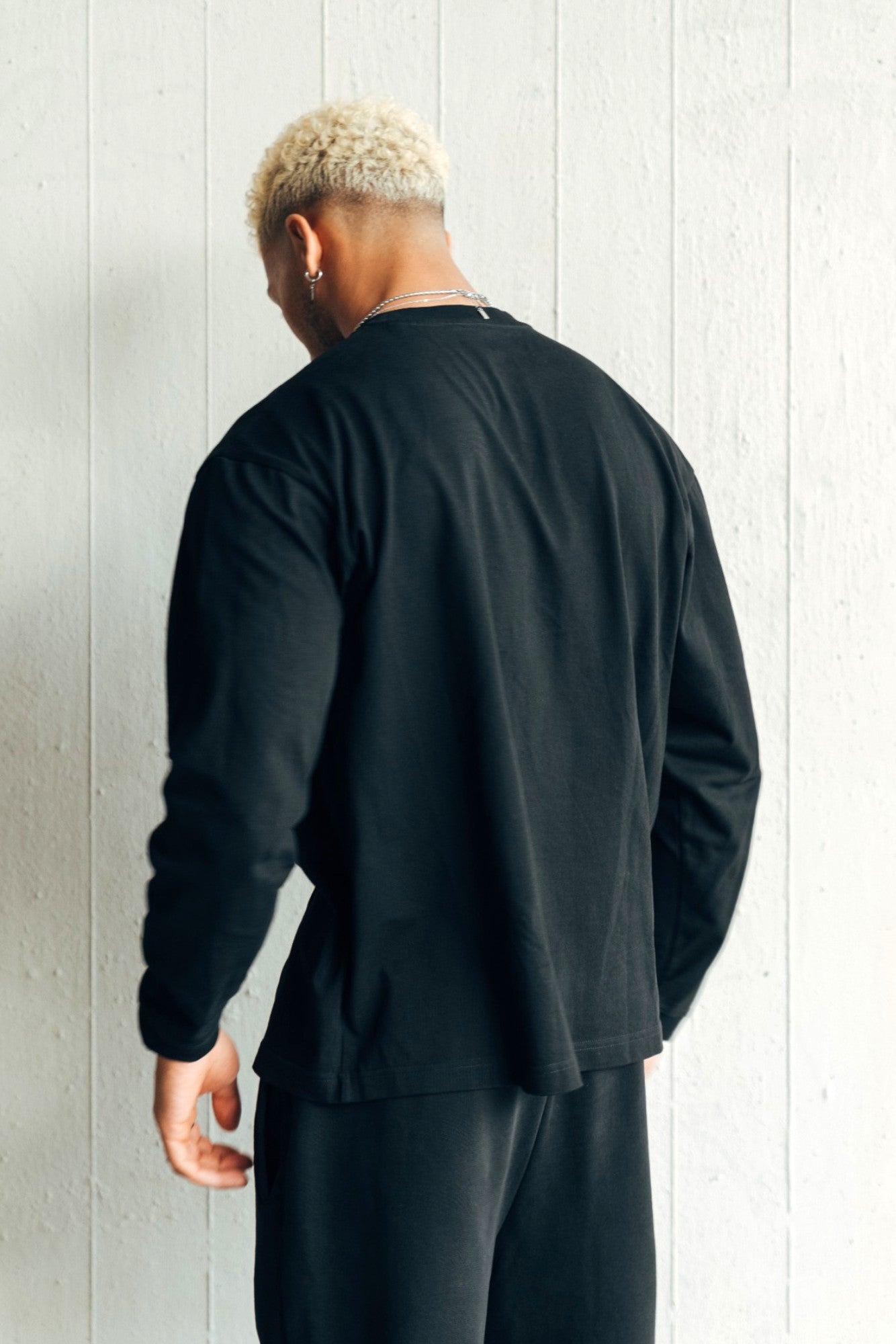 #color_longsleeve-black
