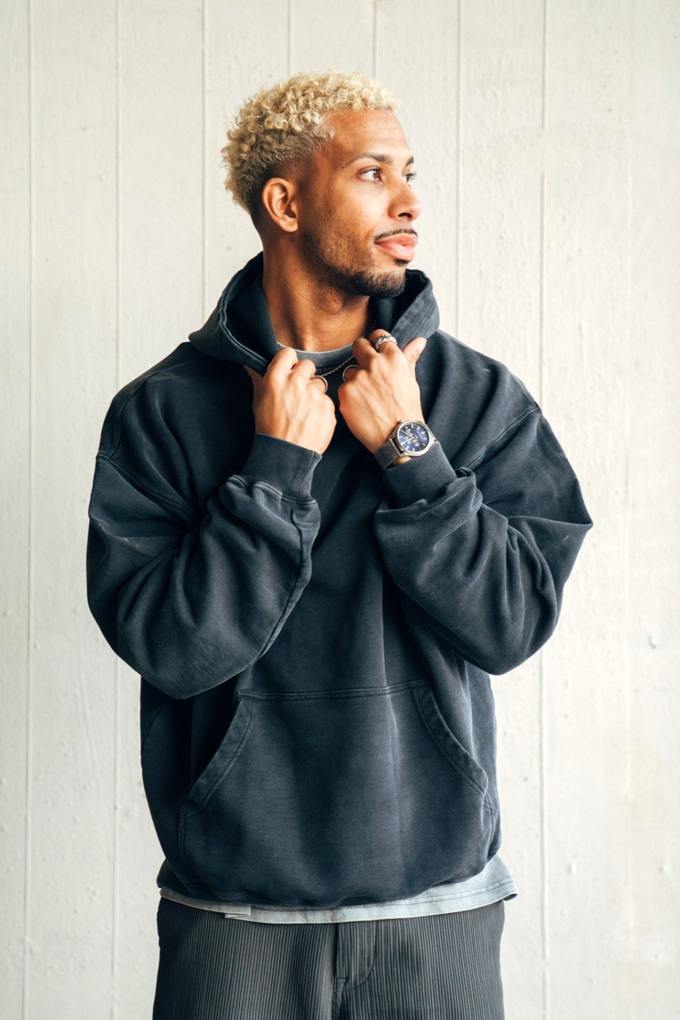 #color_Hoodie-Vintage-Black
