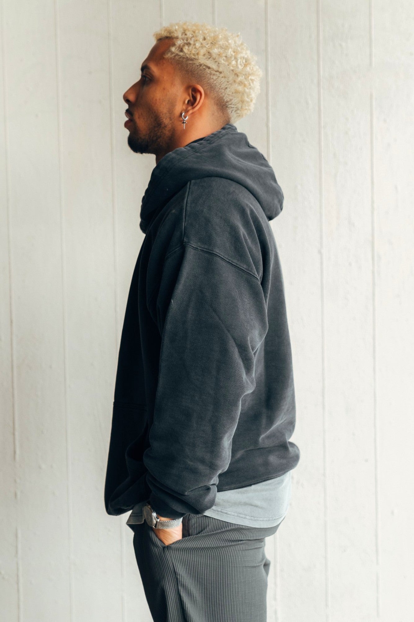 #color_Hoodie-Vintage-Black